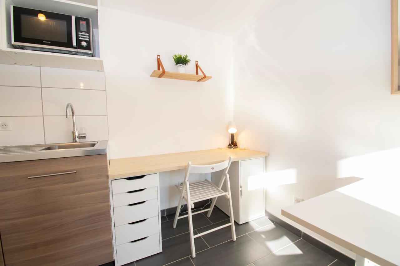 Studio 002 Neuf Proche Gare Tgv, A36 Et Hopital Apartment Botans Bagian luar foto